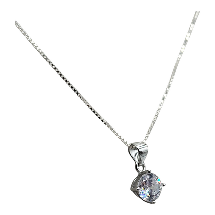 Necklace light point in precious crystal mounted on silver