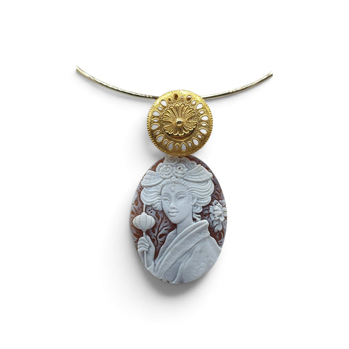 Donna Samurai Kannon (観音) di Cammeo montato in Argento Dorato