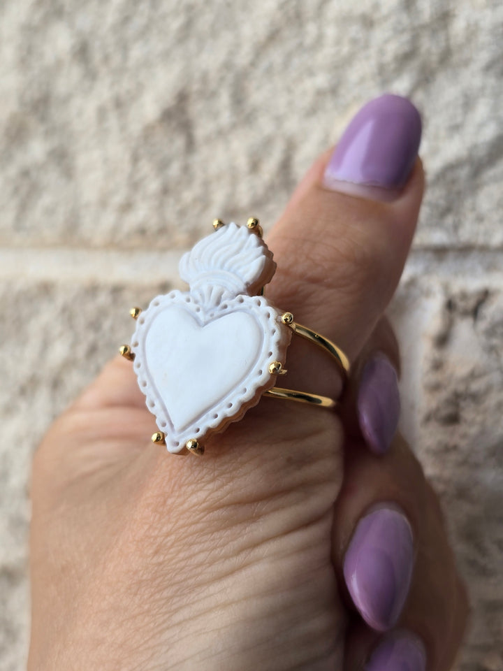 End of collection - "Sacred heart" ring in sardonic cameo mounted in 18kt gold-plated silver
