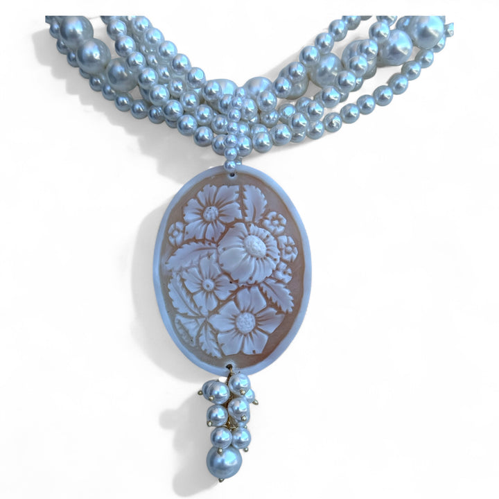 End of collection - cameo flower necklace with Mallorca pearls