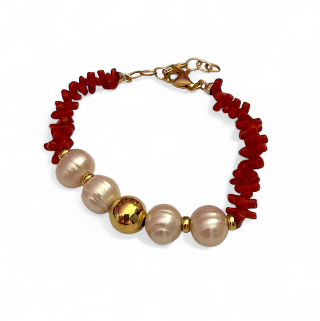 End of collection - coral, pearl and black agate bracelet