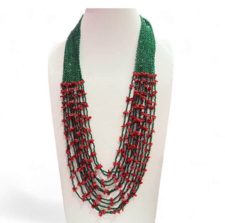 Collana zirconi verdi e corallo cupolini rosso lavorazione tessita