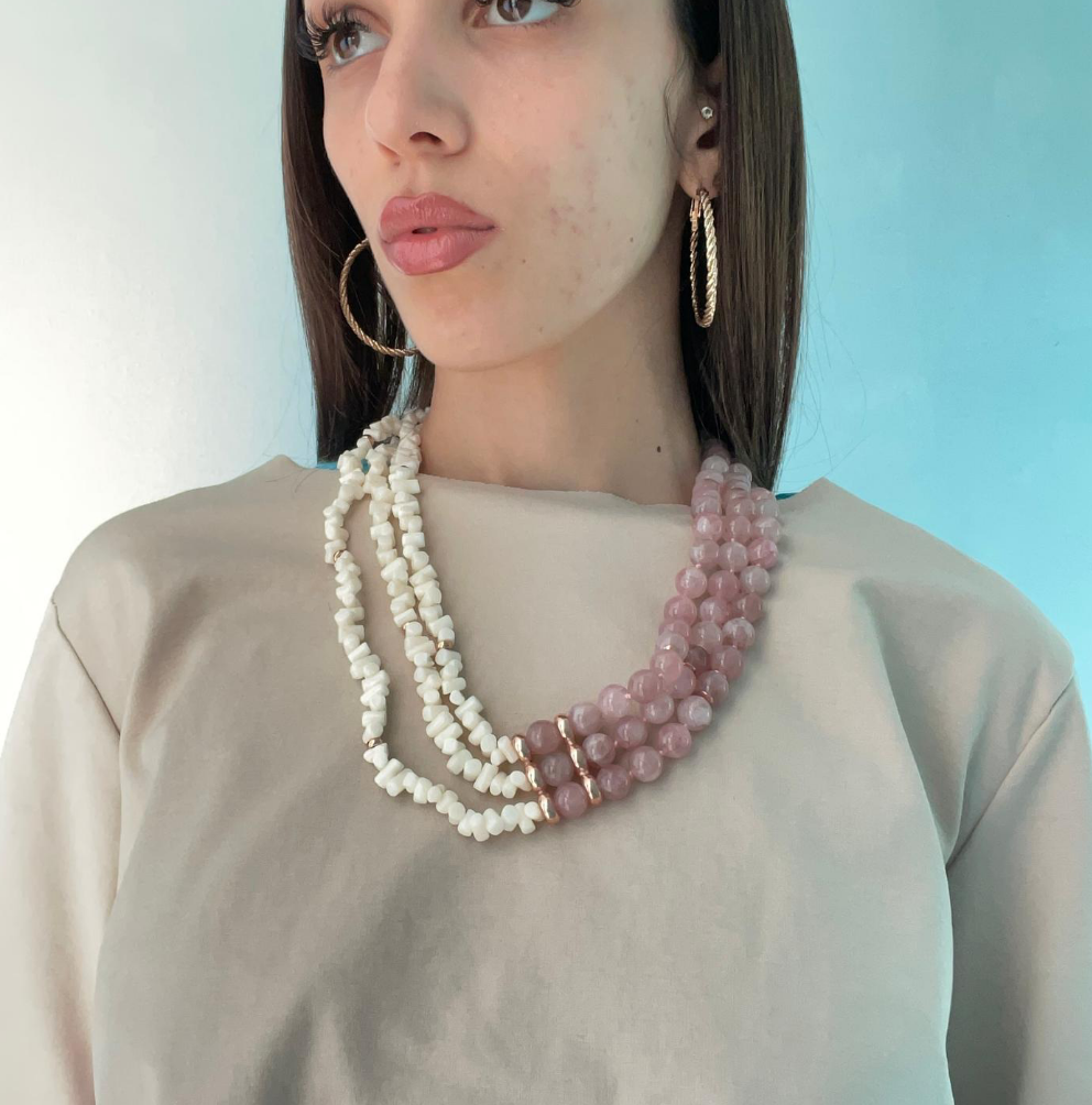 Collana sfere in quarzo rosa e corallo montata su argento