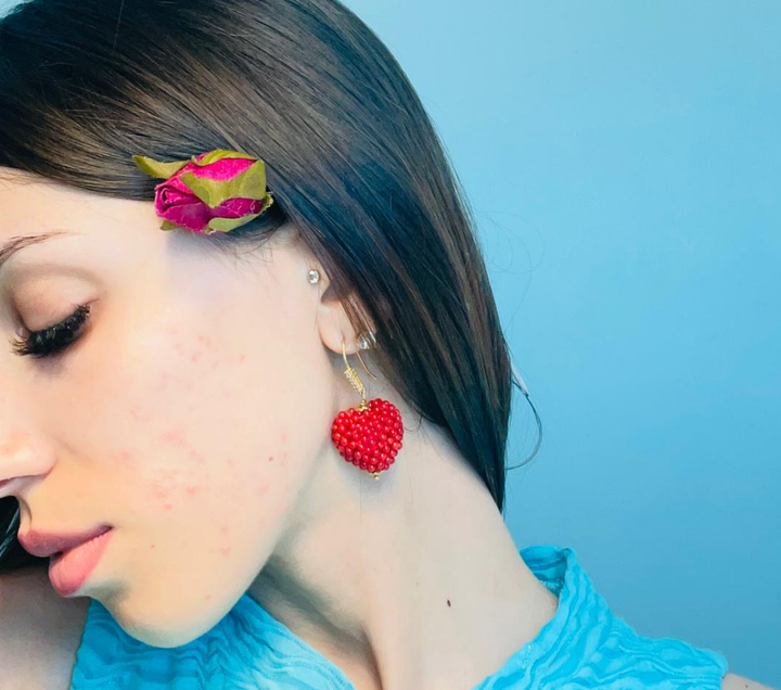 Orecchini cuore tessito in corallo vero montati su argento