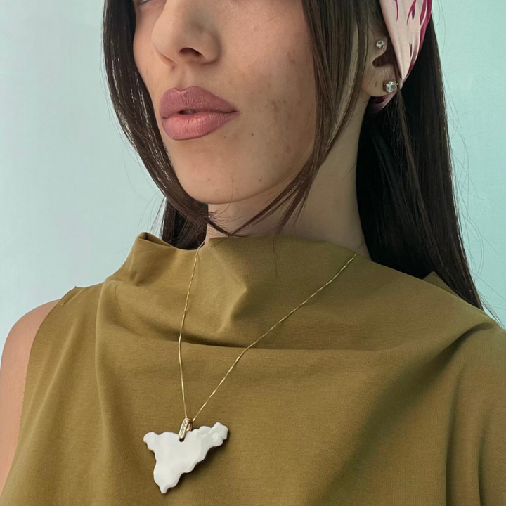 Sicily pendant on cameo
