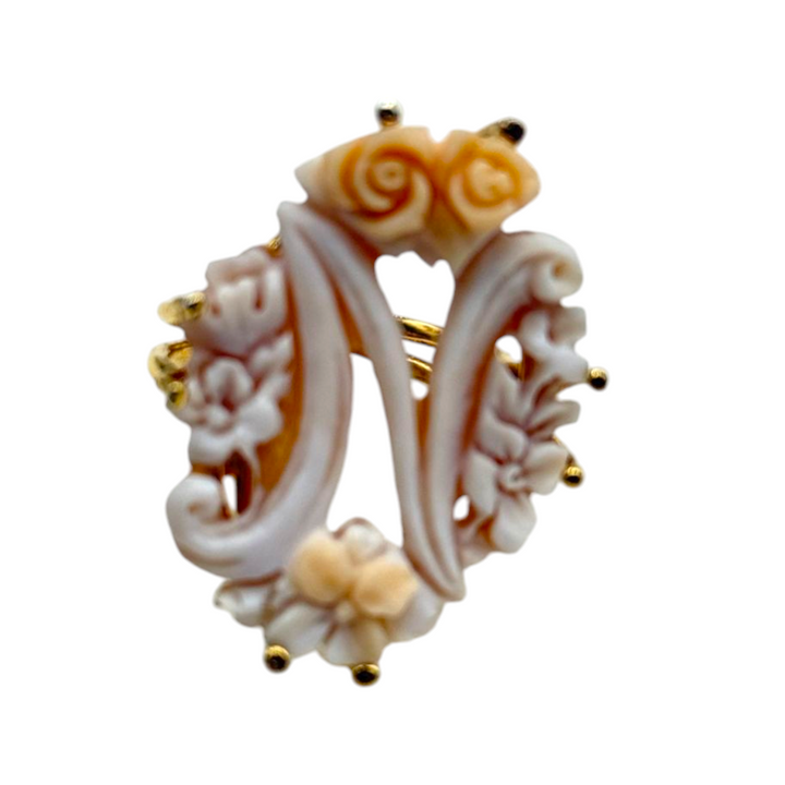 "Initial" ring cameo engraved on shell and mounted on silver