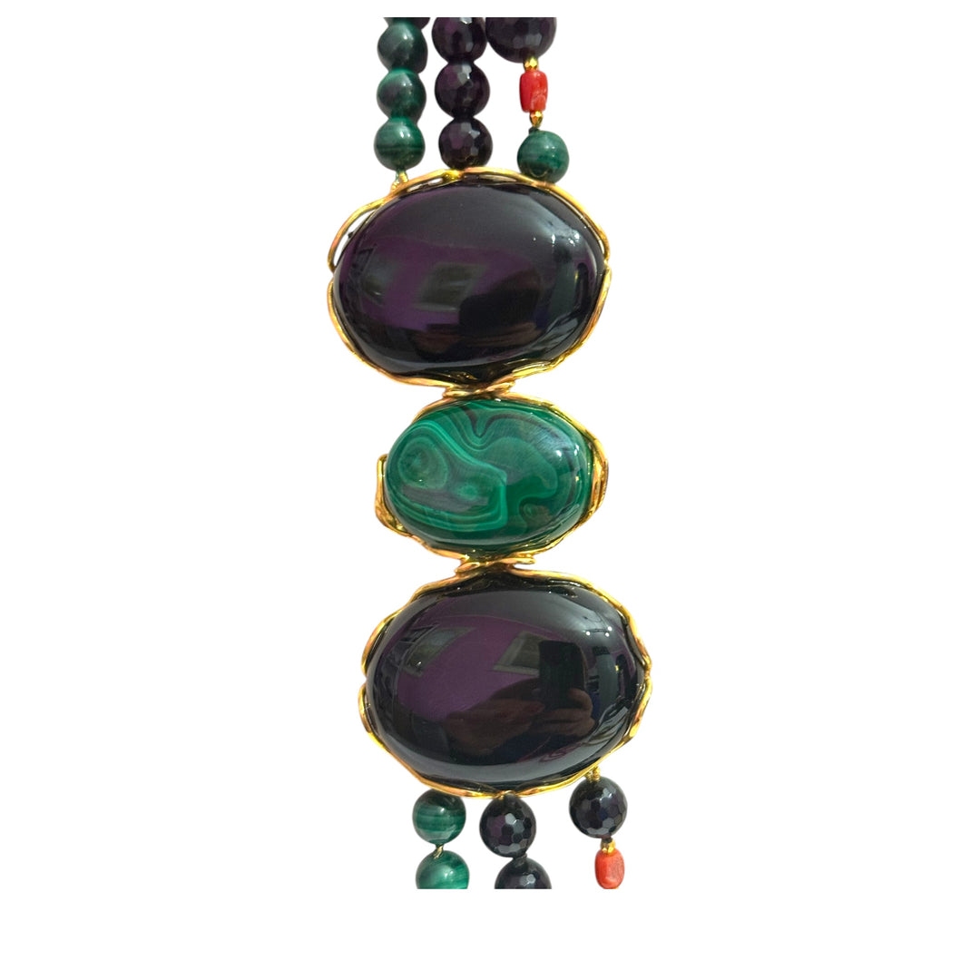 Multi-strand necklace in onyx, malachite and coral mounted on silver