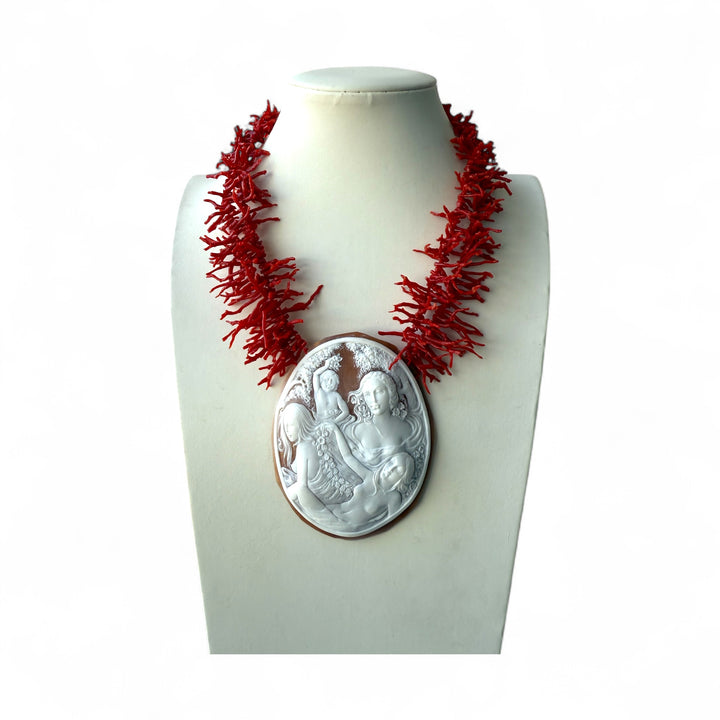 Collana cammeo “Echi di Afrodite” e corallo montato su argento