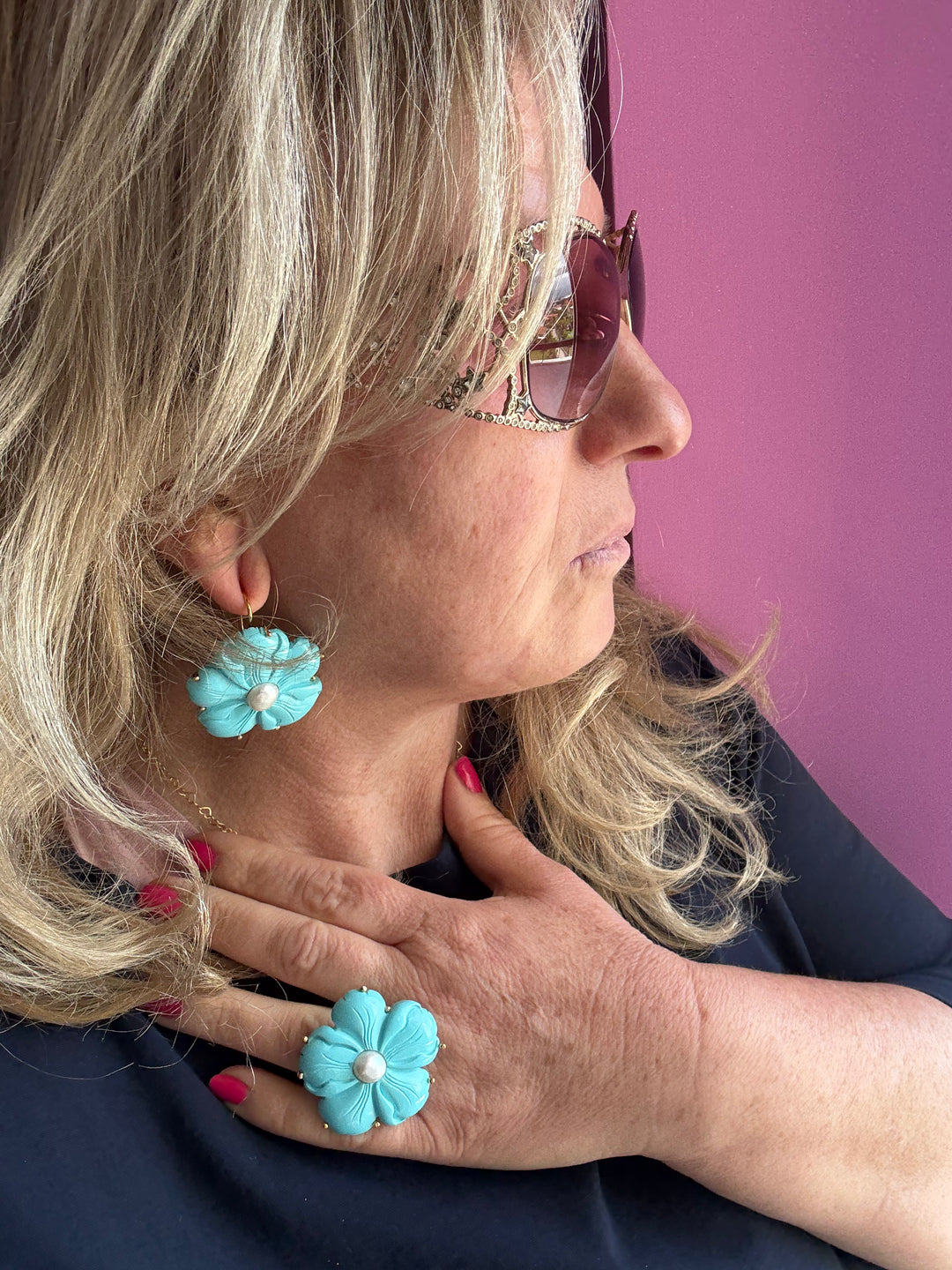 End of collection - Turquoise paste and pearl flower earrings mounted on silver 