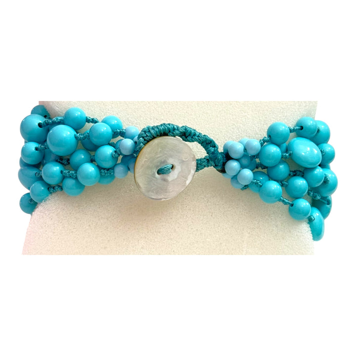 Bracciale “dama” di  cammeo montato in  pasta di turchese