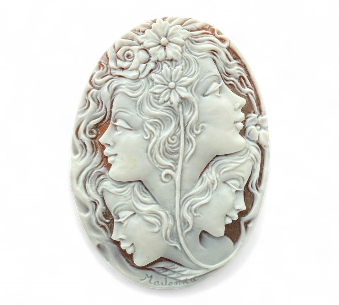 Four Sisters Pendant in Sardonic Cameo