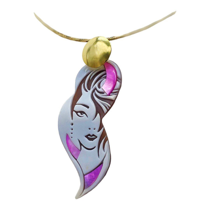 "Enigma collection" pendants in cameo and mother of pearl mounted on silver