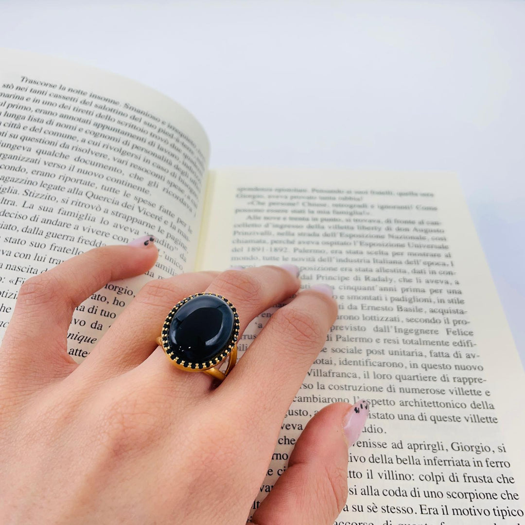 FINE COLLEZIONE - Anello ovale in agata montato su argento