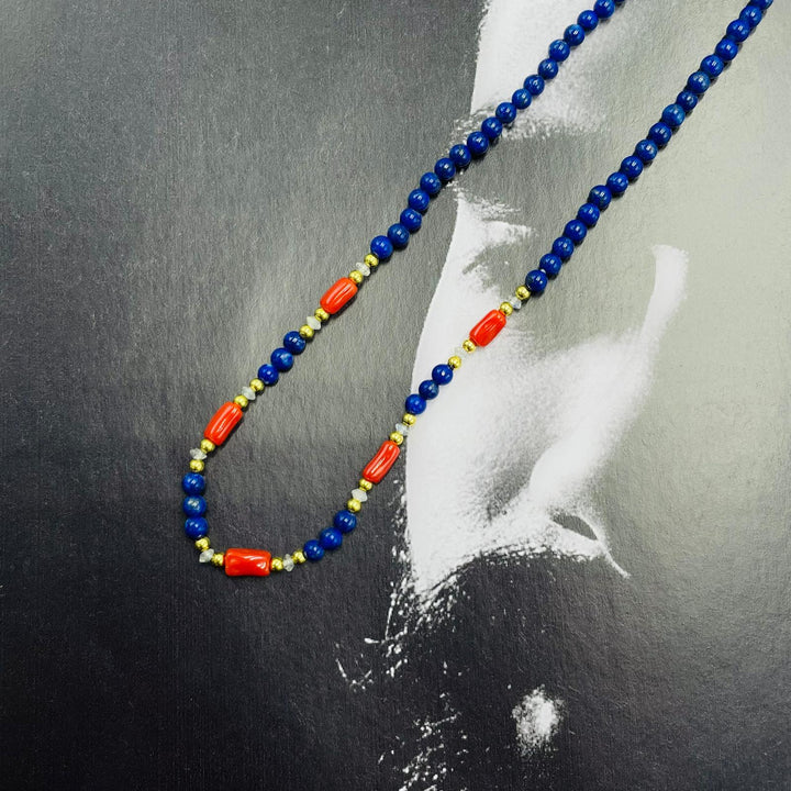 Men's necklace in lapis and red coral mounted on silver