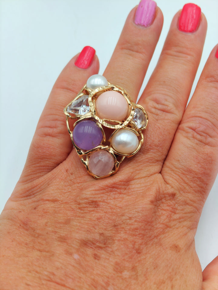 Pearl, coral, pink agate and rock crystal ring on silver