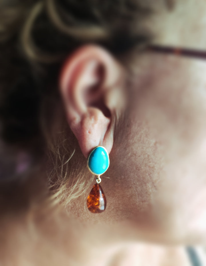 Magnesite and amber earrings mounted on silver