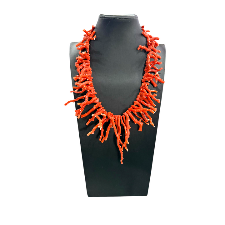 Necklace with real coral branches mounted on silver