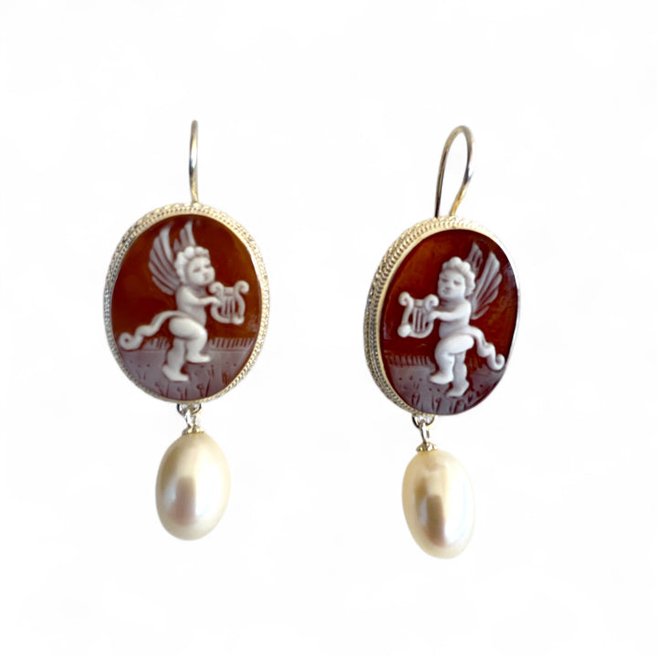 End of collection - Cupid angel earrings in sardonyx cameo mounted on silver