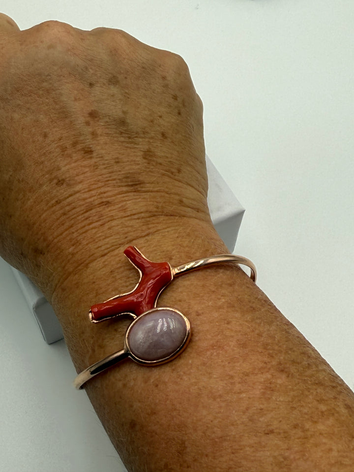 Bracciale ramo di corallo e kunzite montato in argento ramato