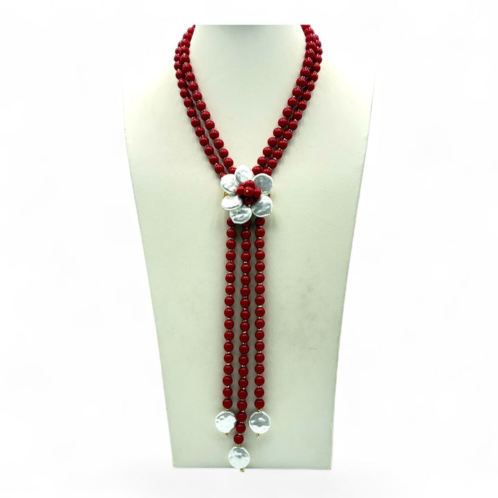 Collana fiore di madreperla e perle Maiorca rosse montata in acciaio