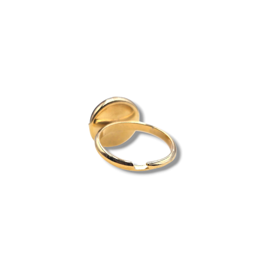 Anello rotondo di ambra del baltico montato in argento