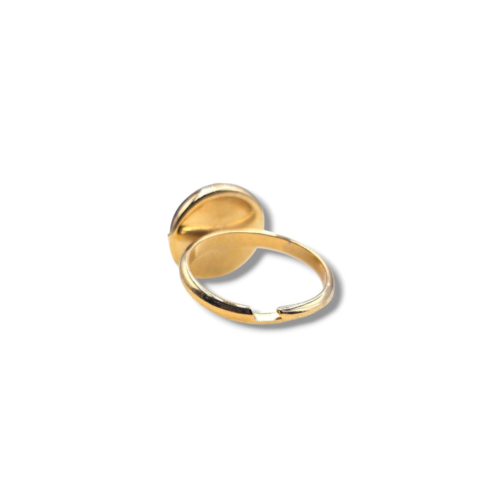 Anello rotondo di ambra del baltico montato in argento