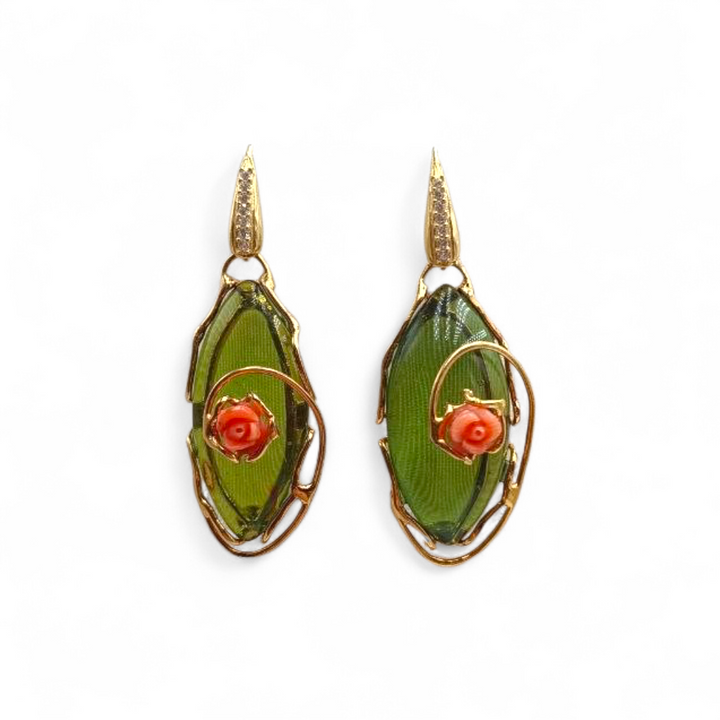 Orecchini Ovale di Ambra verde e rosa di corallo montati in Argento Dorato