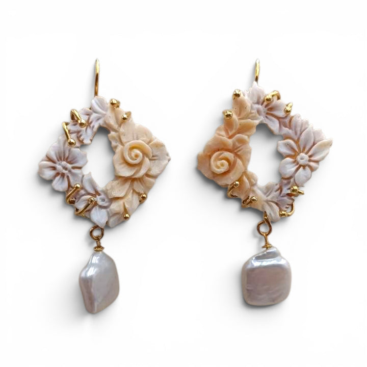 Orecchini Rombo Fiori di Cammeo montati in Argento Dorato
