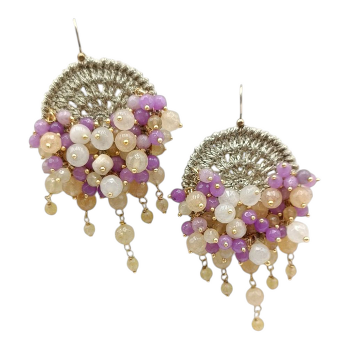"Circle" earrings in cotton and agate, mounted on silver with tatting workmanship