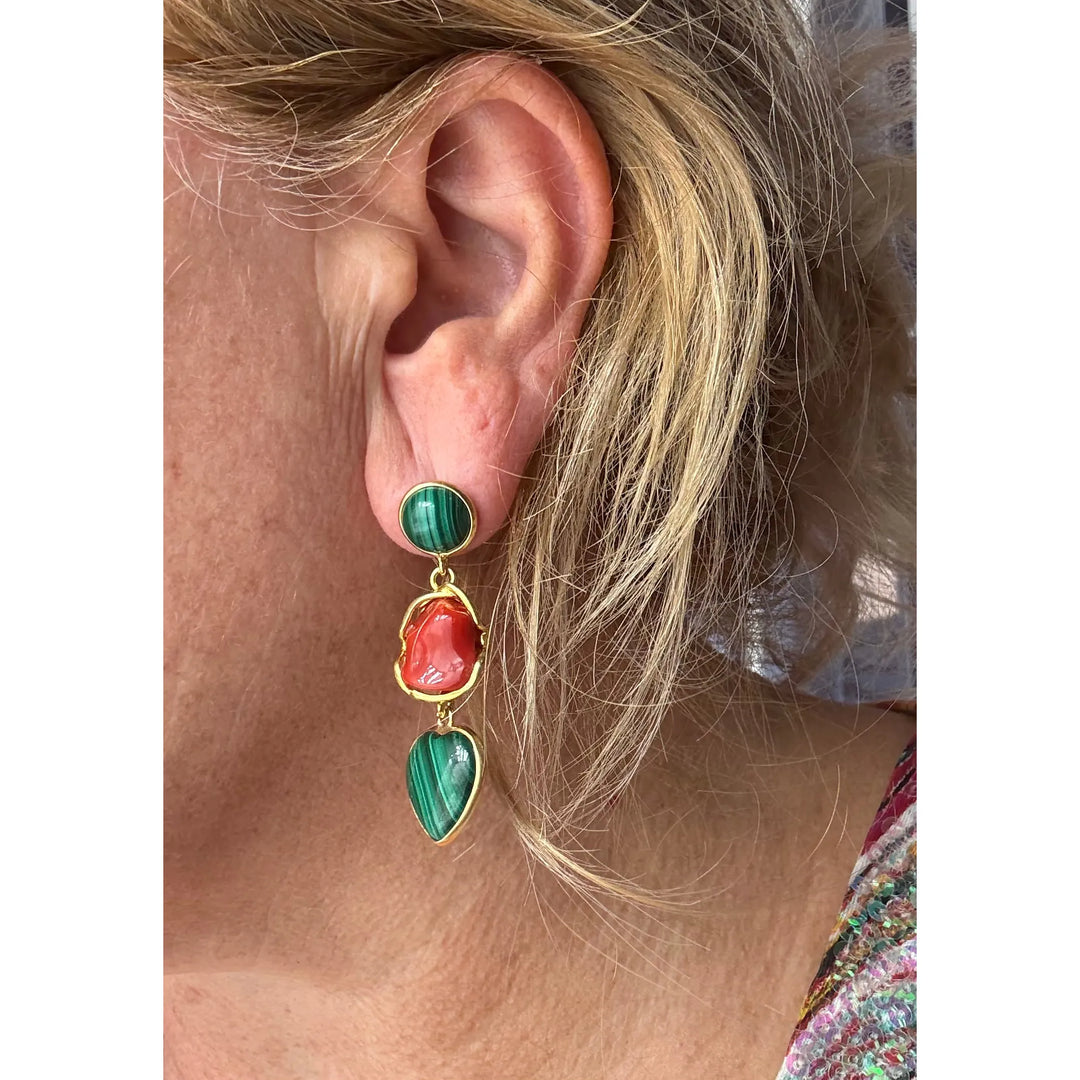 Orecchini cuore di malachite e corallo montato in argento