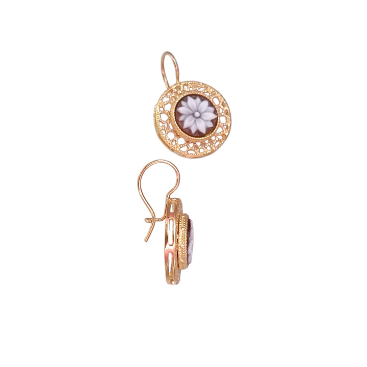 Cameo patch earrings mounted on gold plated silver, filigree workmanship