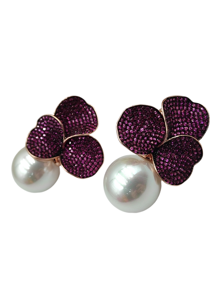 Pearl and zirconia earrings