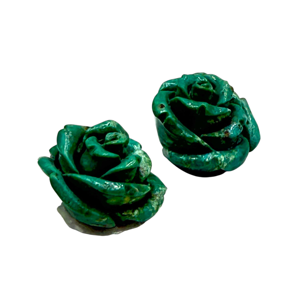 Orecchini rosa di turchese montati in argento dorato