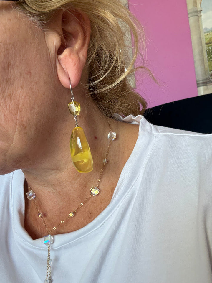 Orecchini “sassi” di ambra gialla del baltico montato in argento