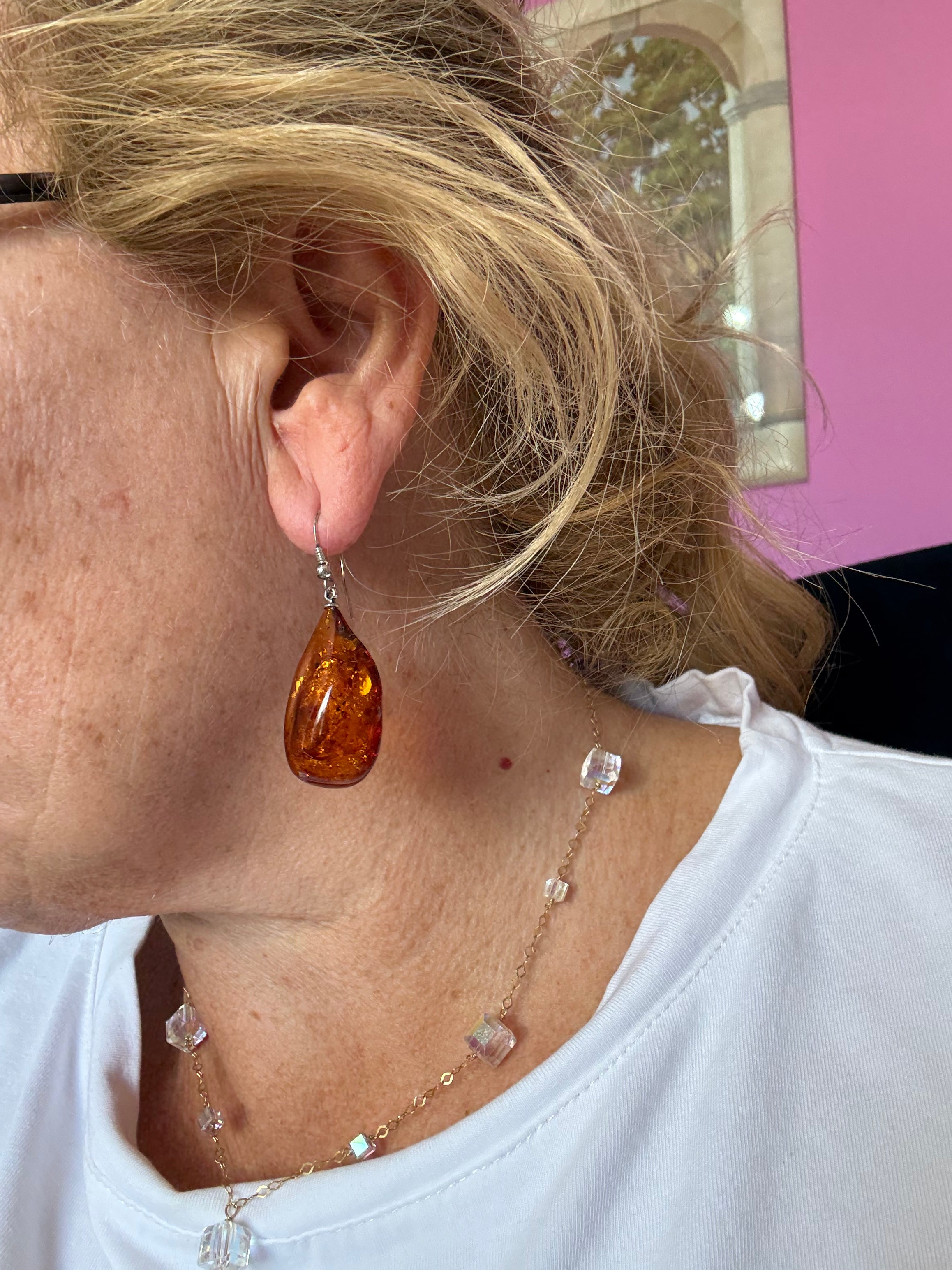 Orecchini A Perno In Argento Sterling Con Ambra Baltica E Castone A Goccia - Gioielli In Vera Ambra Per Donne