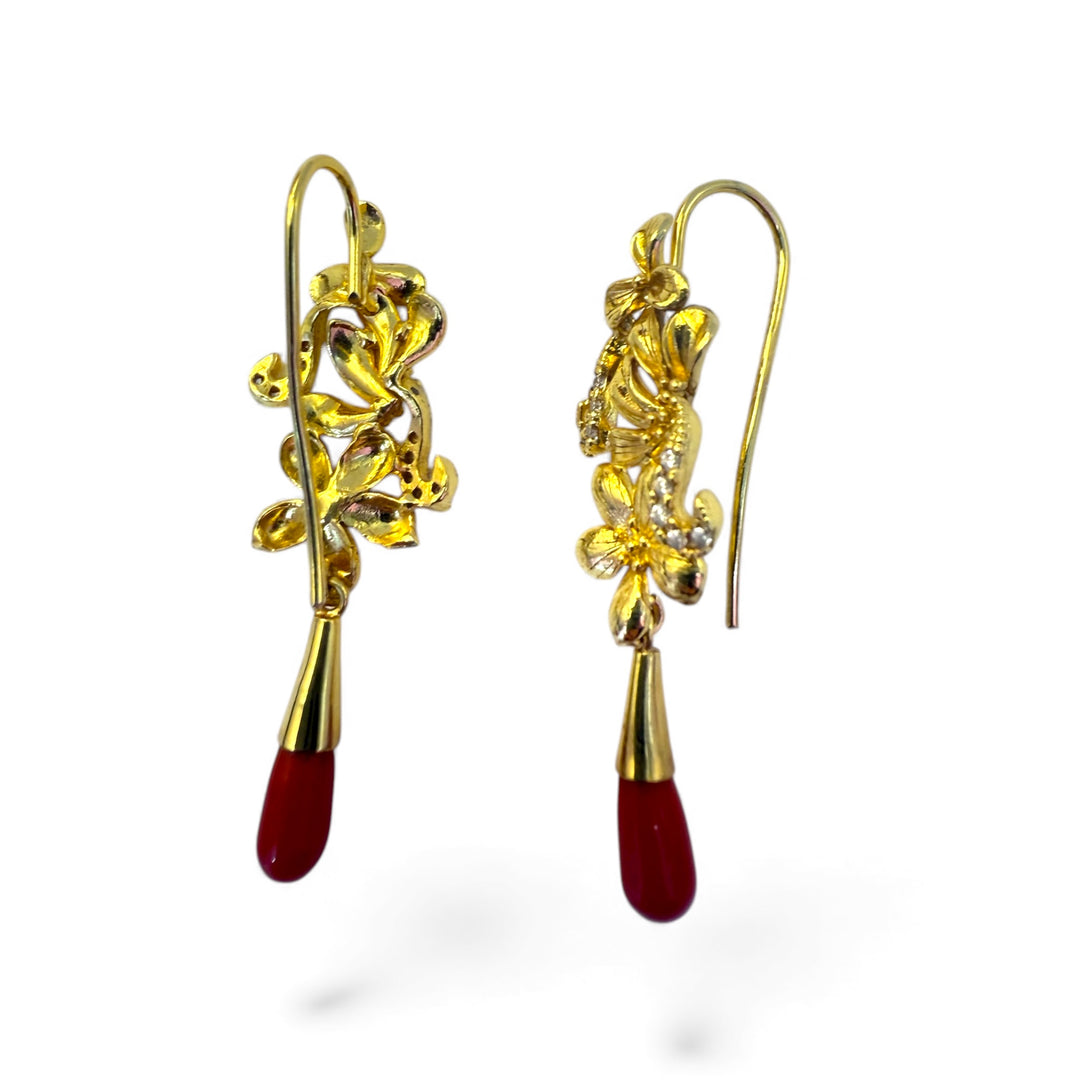Orecchini Goccia di Corallo, Argento Dorato e Zirconi