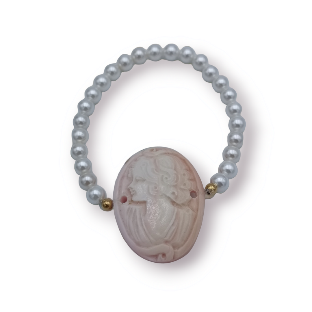 Bracciale dea in cammeo e perle turchese
