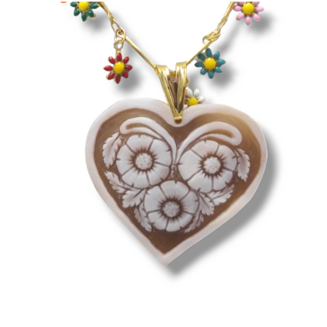 Collana ciondolo cuore in cammeo montato su argento Lucia Vitiello Gioielli di Napoli