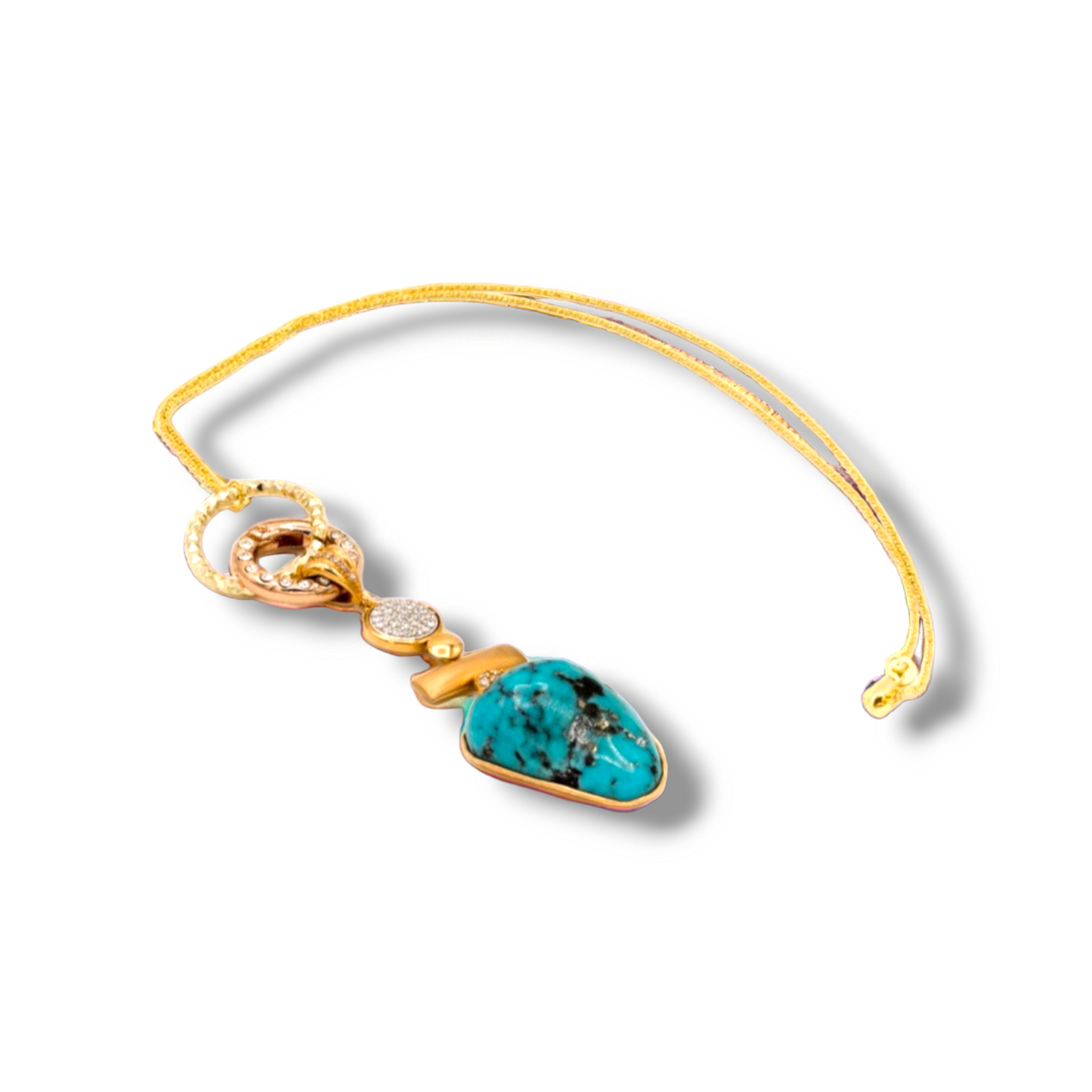 Collana ciondolo in turchese montato su argento Lucia Vitiello Gioielli di Napoli