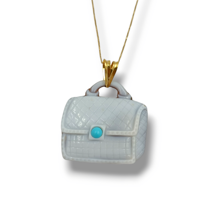 Mini bag pendant in cameo mounted on silver
