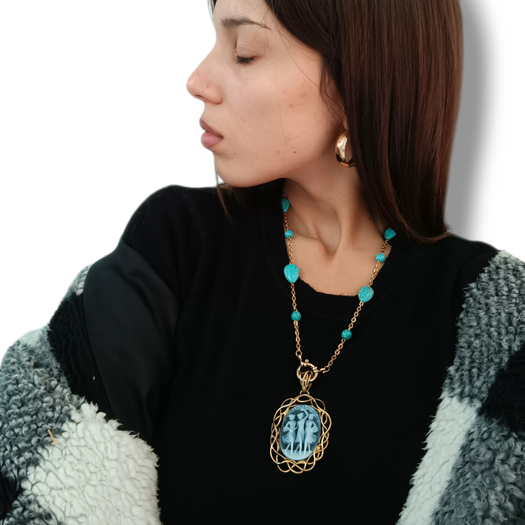 Collana ciondolo le tre grazie in agata montato su argento