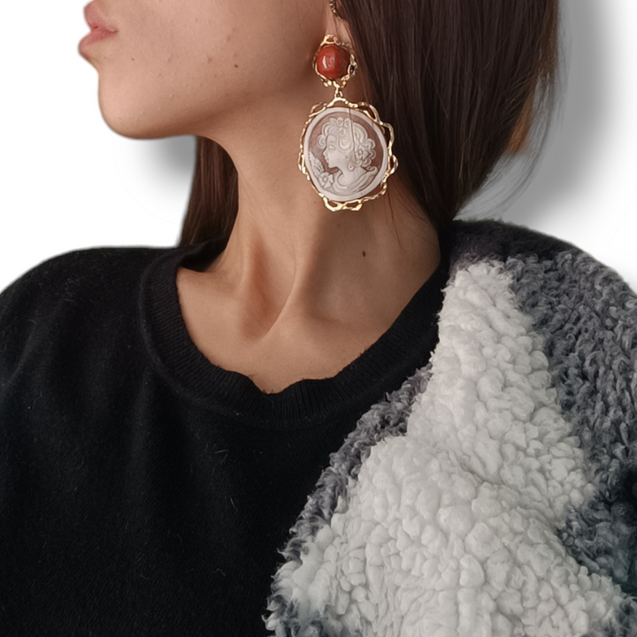 Round goddess earrings in cameo and mounted on silver