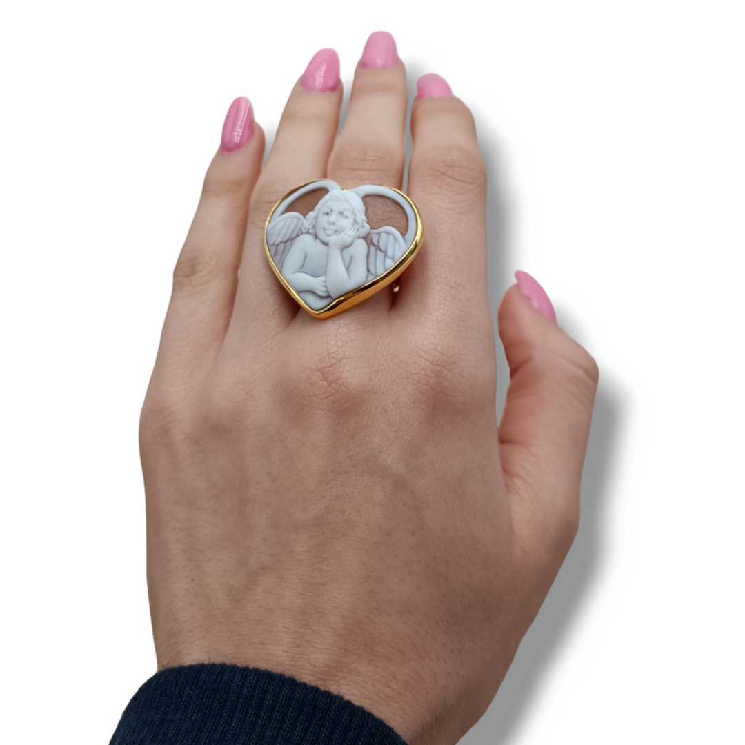 Anello cuore angelo in cammeo e montato su argento Lucia Vitiello Gioielli di Napoli