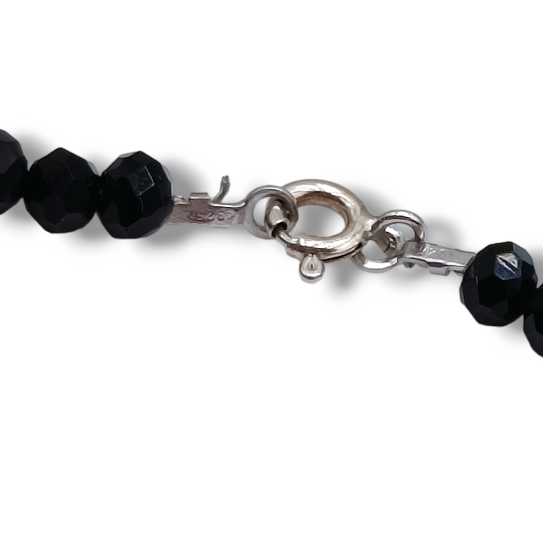 Collana frange in corallo ed agata nera montato su argento Lucia Vitiello Gioielli di Napoli