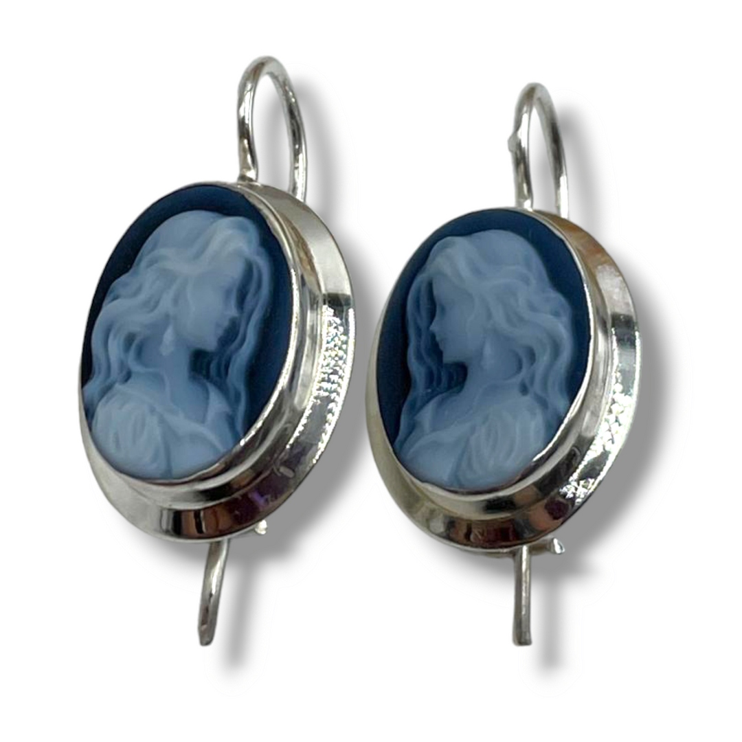 Orecchini signora in agata blu montati su argento