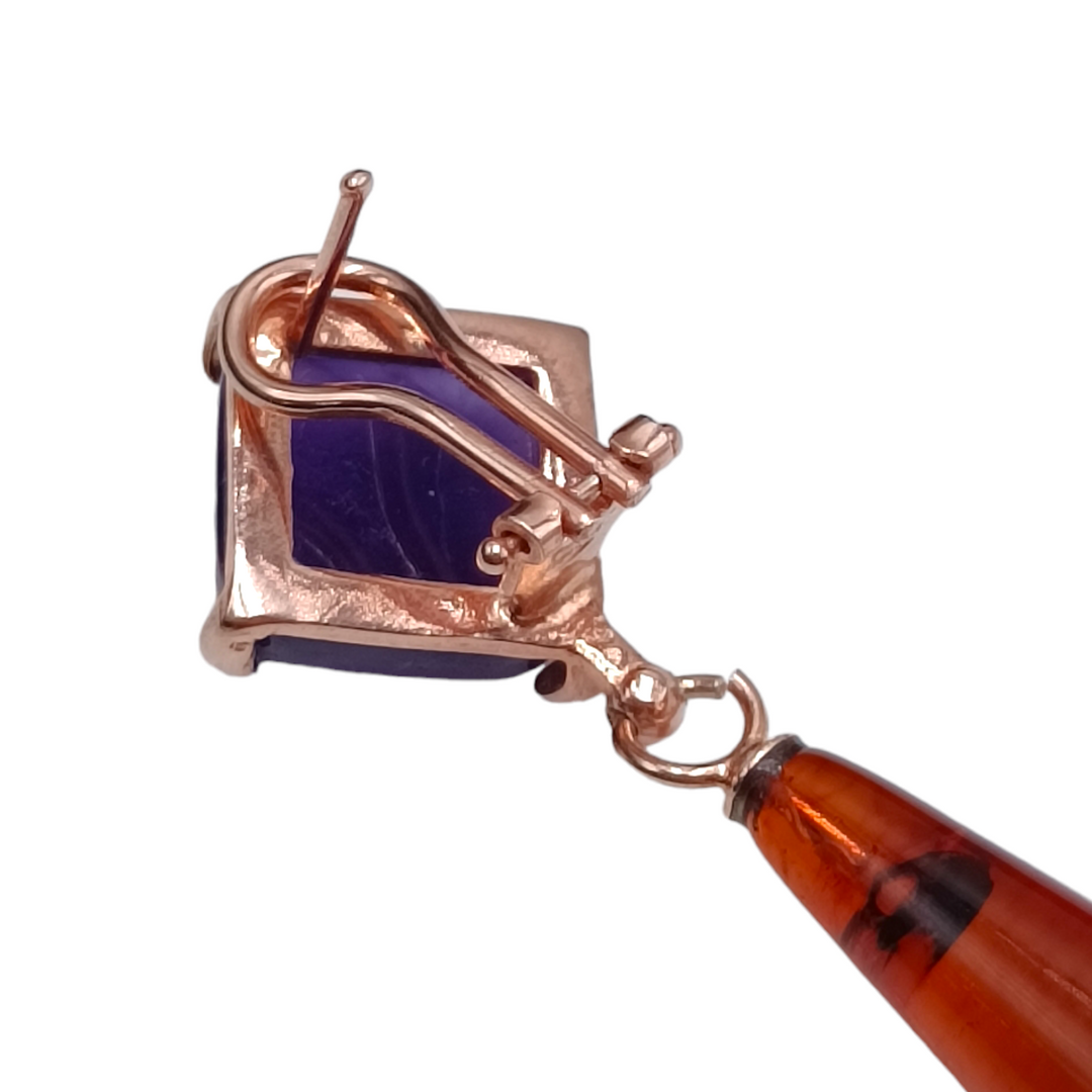 Bracelet of pearls and enameled branch