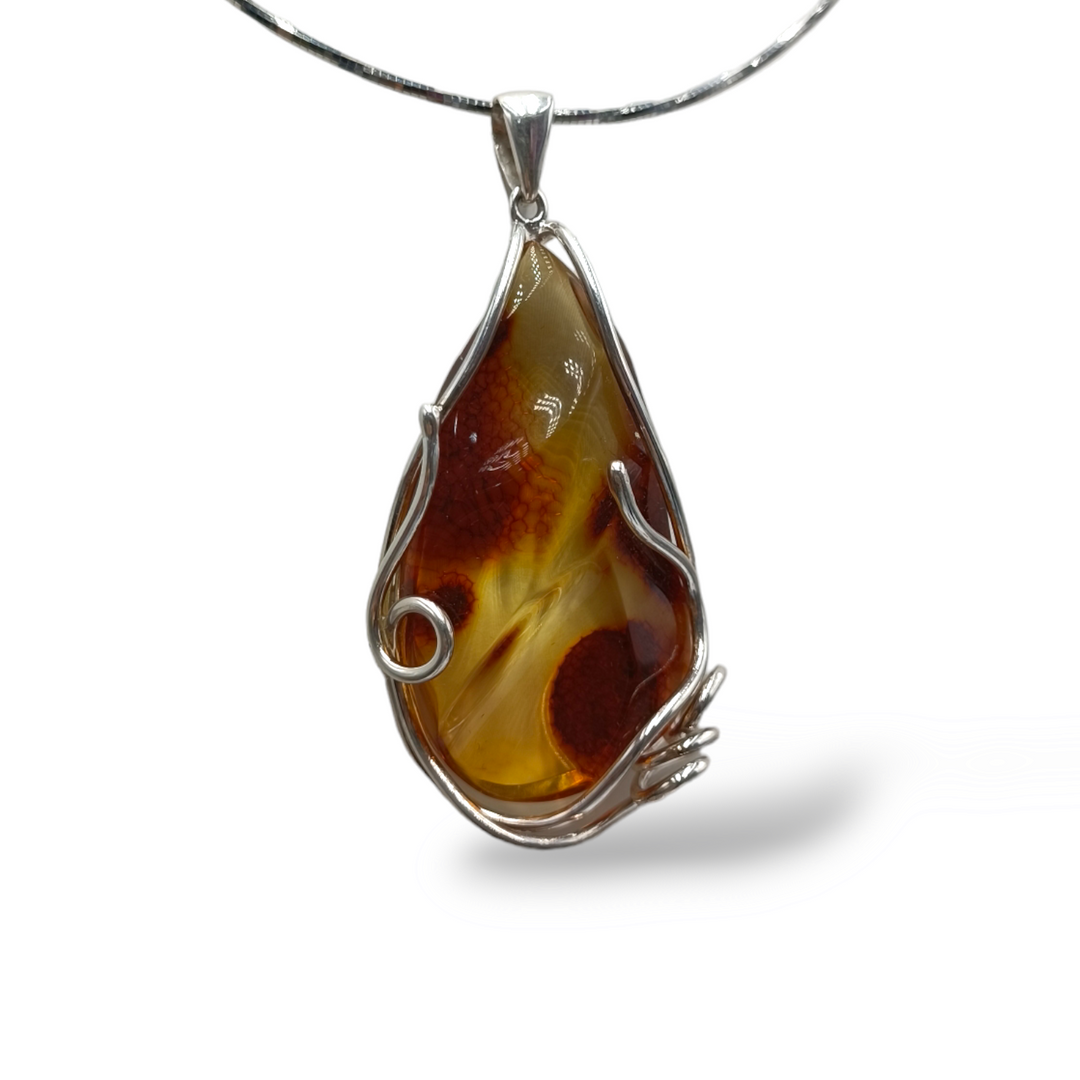 FINE COLLEZIONE - Collana su ambra vera