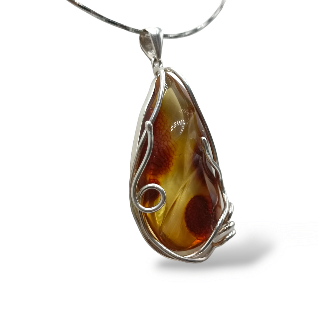 FINE COLLEZIONE - Collana su ambra vera