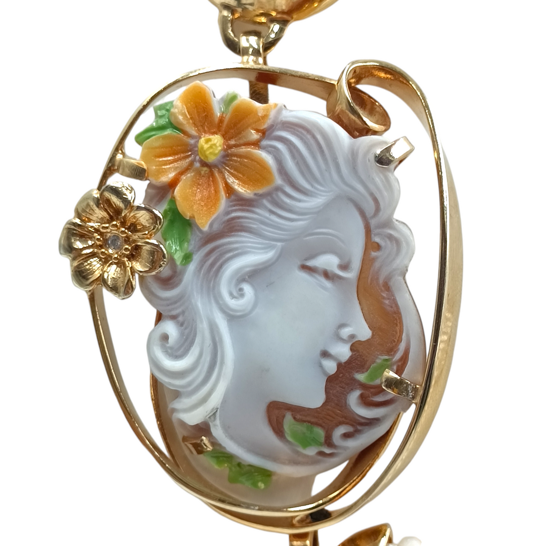Collana ciondolo dea in cammeo montato su argento Lucia Vitiello Gioielli di Napoli