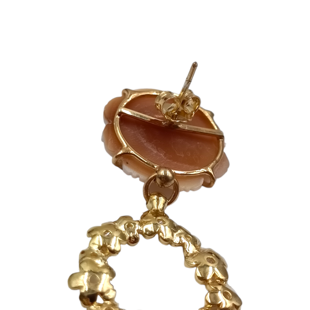 Cameo and zirconia flower earrings mounted on silver